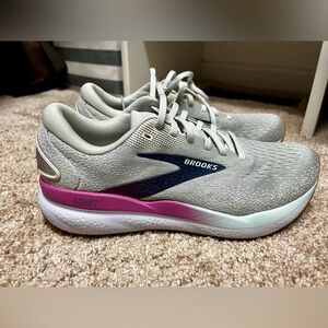 Brooks Ghost 16, women’s 8.5
